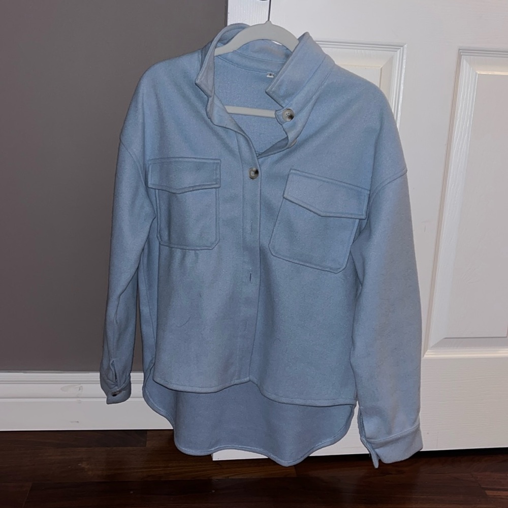 Light blue jacket, women’s